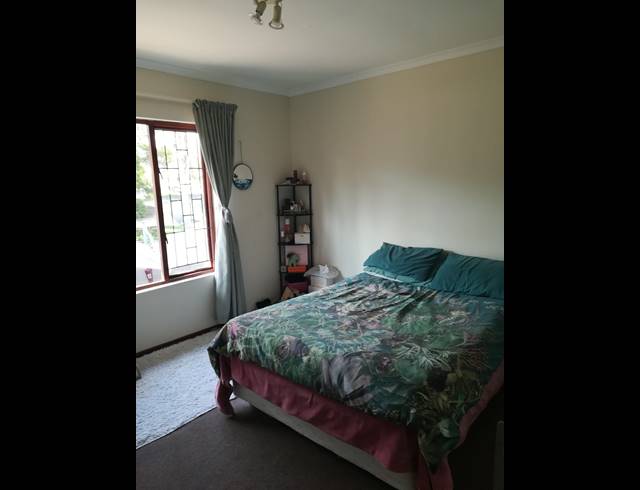 2 bed property to rent in LINDEN